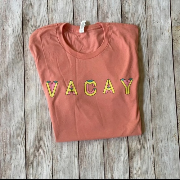NEW Boutique VACAY Geometric Graphic-Tee Cute T-shirt Size XL - Picture 3 of 4